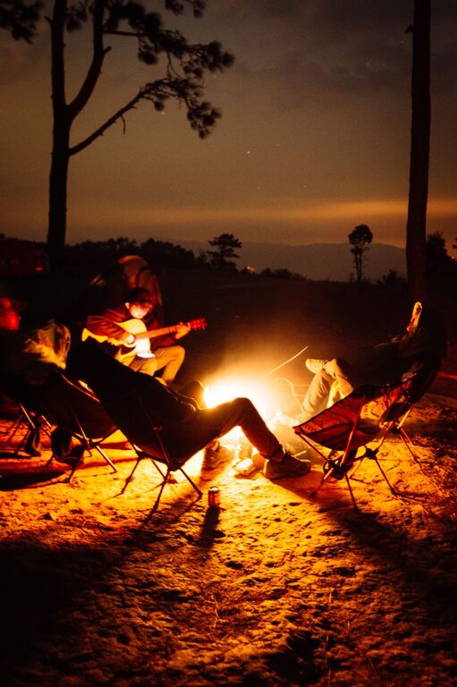 How to Create a Relaxing Playlist for Evenings